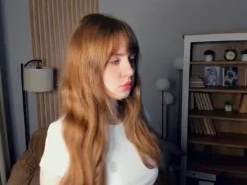 Freechat icyhoneybite on Chaturbate