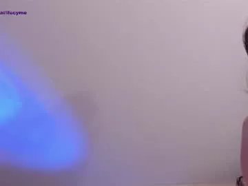 Freechat ilucyme on Chaturbate