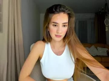 Freechat im_jasmine on Chaturbate