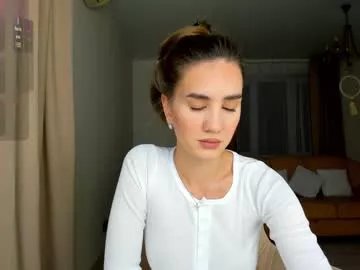 Freechat im_jasmine on Chaturbate