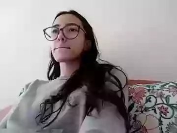 Freechat innocentlatiina on Chaturbate