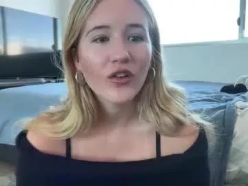 Freechat itsssosierra on Chaturbate