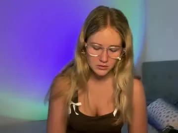 Freechat itsssosierra on Chaturbate