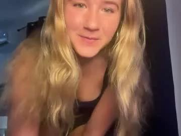Freechat itsssosierra on Chaturbate