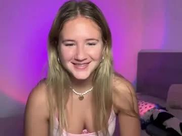 Freechat itsssosierra on Chaturbate
