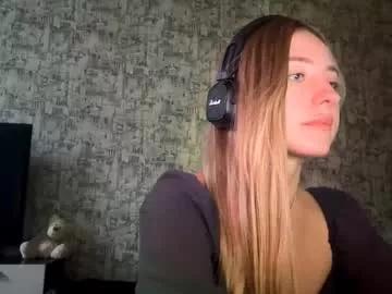 jettafrancis — Hello, im Kodi! I'm #18 and I'm a little #shy :) GOAL: Show my new nails! #student #skinny [35 tokens remaining]