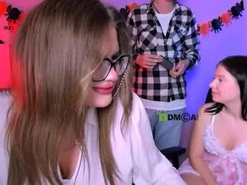 Chaturbate jinny_meow is Freechat jinny_meow — CrazyTicket: Show in progress. Jason massages Renata's clitoris through her underwear. Tip 200 tokens to see the show