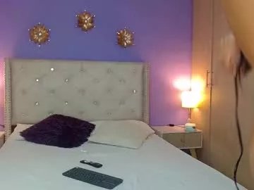 kim_and_mia on Chaturbate