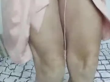 Freechat kimithemilfmommy on Chaturbate