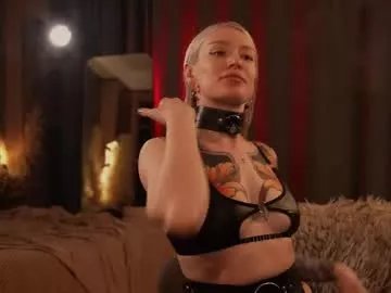 Freechat kinkylina_ on Chaturbate