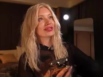 Freechat kinkylina_ on Chaturbate