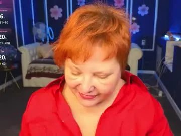 kira_kennet — Can you wet my panties? [631 tokens left] #mistress #milf #Dirtytalk #sexyfeet #seduction #mature