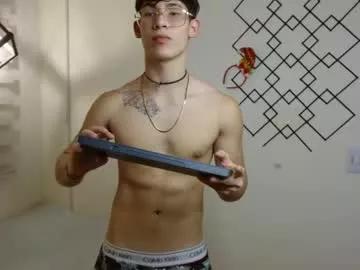 Freechat kisan_smith on Chaturbate