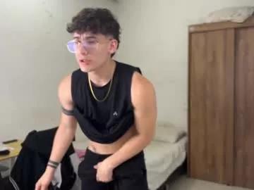 Freechat kisan_smith on Chaturbate