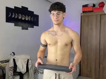 Freechat kisan_smith on Chaturbate