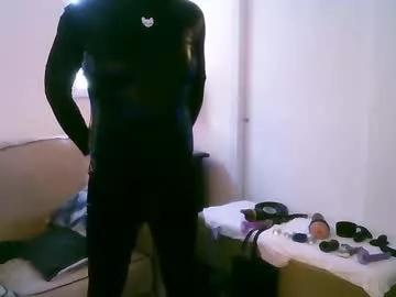Freechat latexminheadroom on Chaturbate