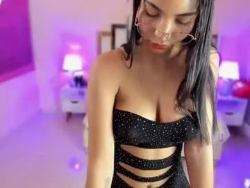 lauramartin1 on Chaturbate