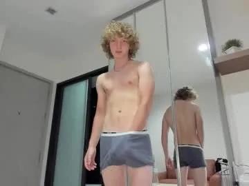 leo_wildd —  TEEN FIRST CUM On Camera in Thailand!  #18 #anal #Muscle #young #cum