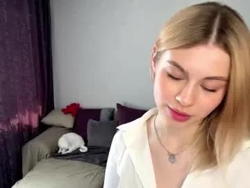 lil_elisa — Goal: Take off my shirt|| Do u want see how i'm tease my skirt and a little peak my panties> #natural #18 #new #shy [150 tokens remaining]