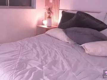 Freechat lillythompson_ on Chaturbate