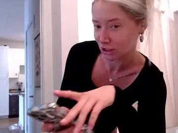 Chaturbate lilyyymonroee is Freechat lilyyymonroee — IM BACK! shower w me #wet  #blonde  #natural