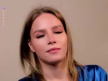 Freechat lipswithsweetonthem on Chaturbate