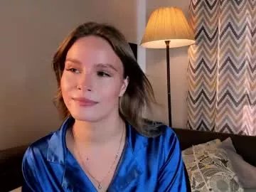 Freechat lipswithsweetonthem on Chaturbate