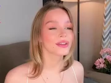 Freechat lipswithsweetonthem on Chaturbate