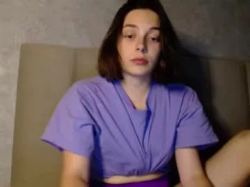 Freechat little_mia__ on Chaturbate