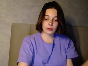 Freechat little_mia__ on Chaturbate