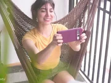 Freechat lizmreow on Chaturbate