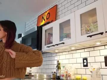 Freechat lizmreow on Chaturbate