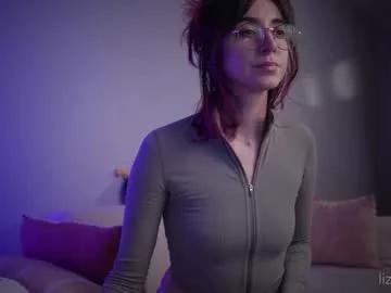 Freechat lizmreow on Chaturbate