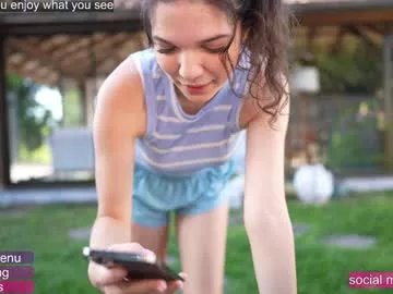 Freechat loollypop24 on Chaturbate