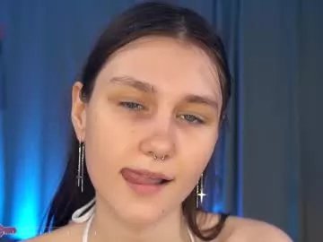 Freechat loradarter on Chaturbate