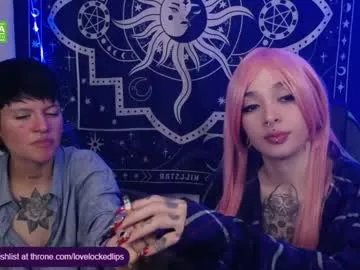 Freechat lovelockedlips on Chaturbate