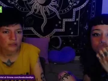 Freechat lovelockedlips on Chaturbate