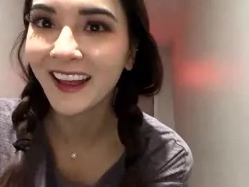 Freechat lovelyqueenaria on Chaturbate