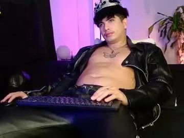 Freechat lylebennett_ on Chaturbate
