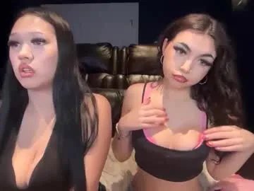 maddieblair1 — makeout 1000 views 3 likes  #latina #18 #new #shy  [0 tokens remaining]