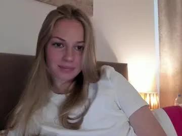 Freechat magic_couple13 on Chaturbate