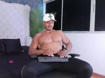 magnusclark on Chaturbate