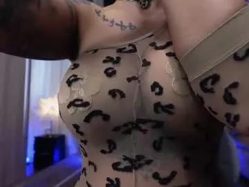 Freechat magyc_bri on Chaturbate