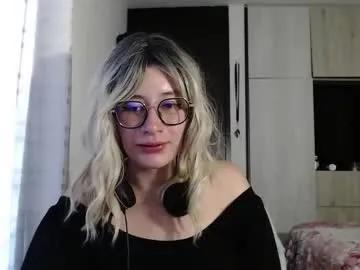 Freechat mariana124_ on Chaturbate