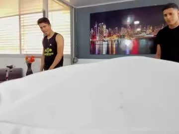 Freechat masters_sexx on Chaturbate