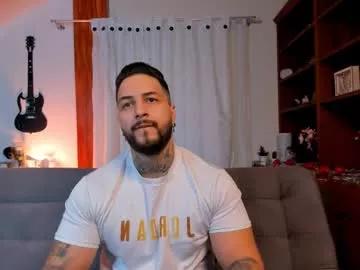 Freechat max_dic1 on Chaturbate