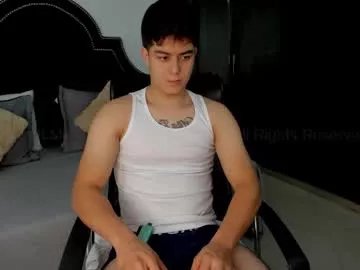 Freechat maxxicruz on Chaturbate