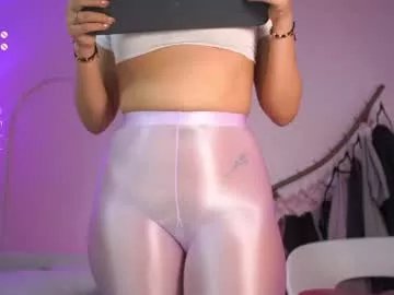 Freechat mia_coliin on Chaturbate