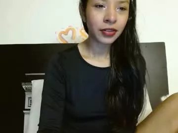 Freechat mikeandmaitex on Chaturbate