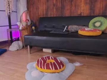 mollyflwers on Chaturbate